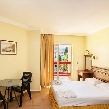 Club Amaris Lejlighedshotel 3*